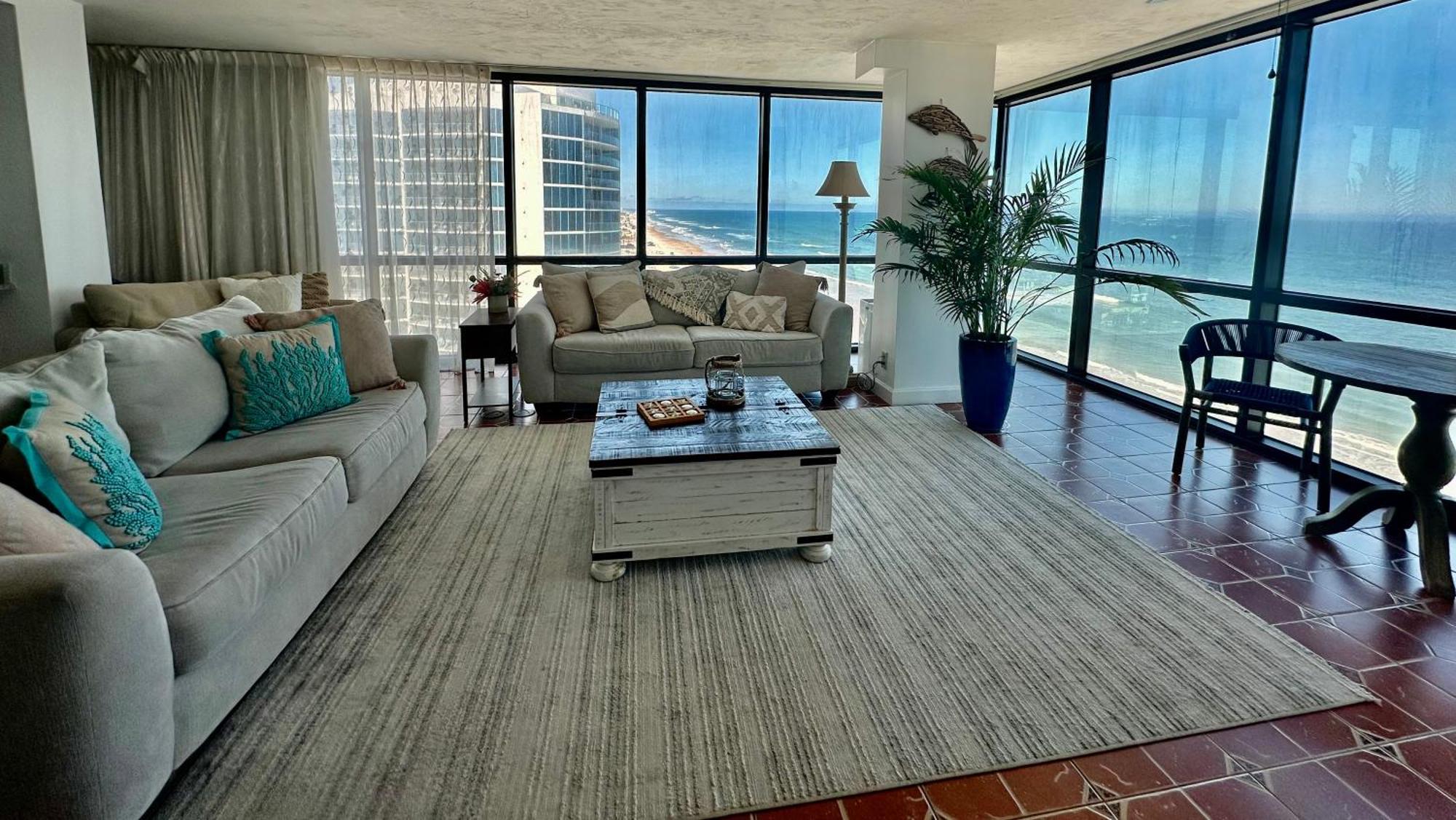Beautiful Oceanfront Two Bedroom Condo Daytona Beach Eksteriør bilde